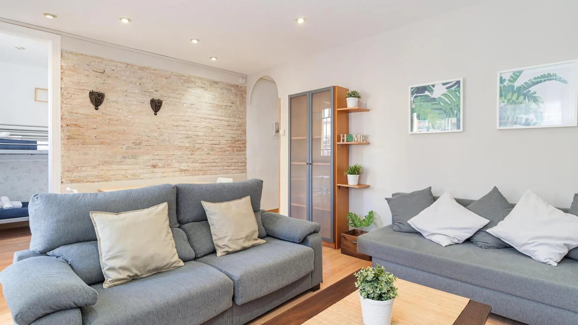 Apartment Link Bcn Sagrada Familia ile iletişim